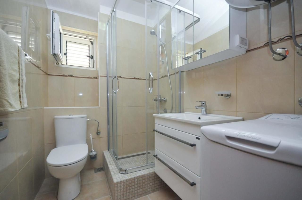 Апартаменты Seaside Apartments Petrovac Петровац