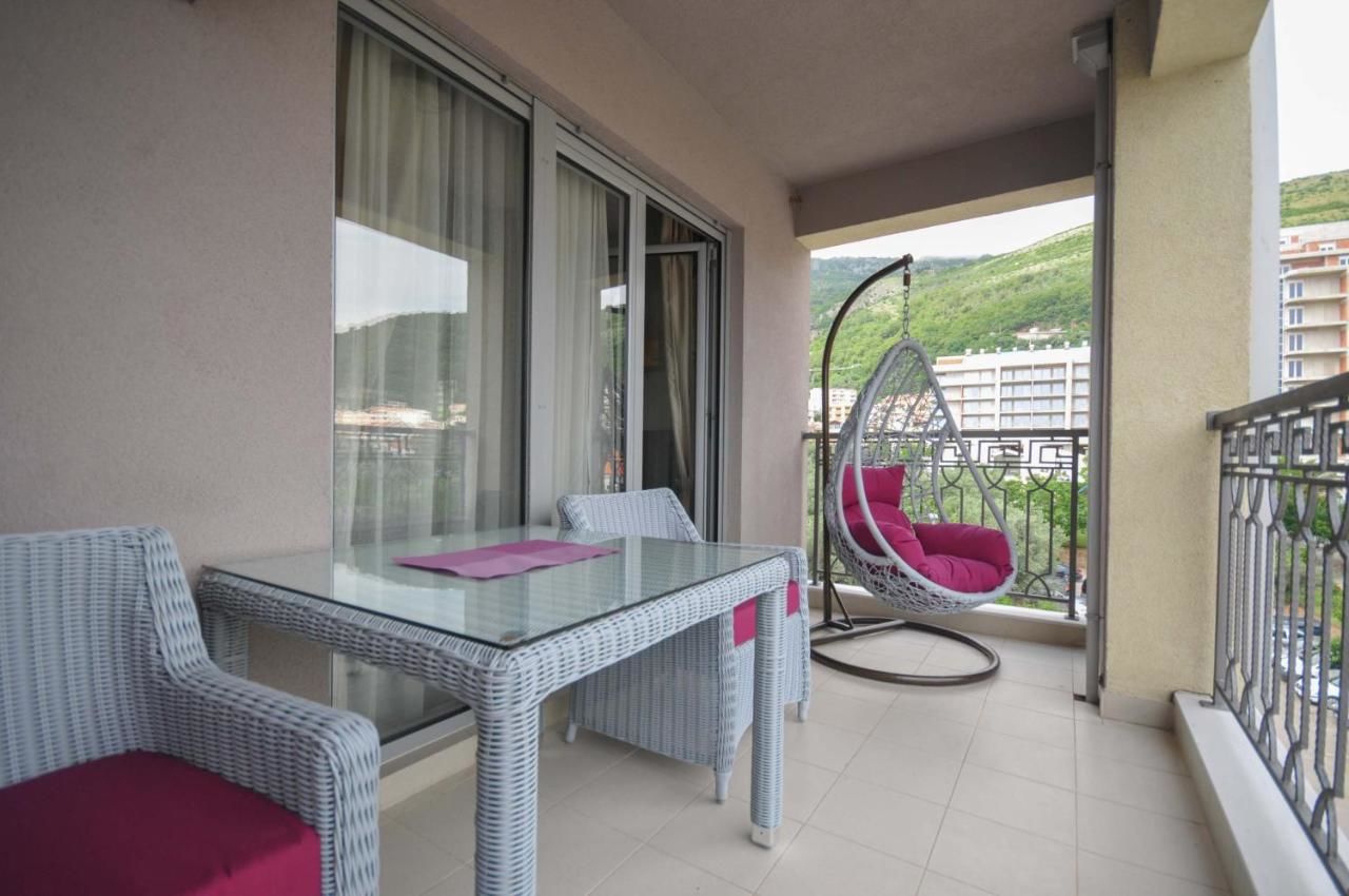 Апартаменты Seaside Apartments Petrovac Петровац