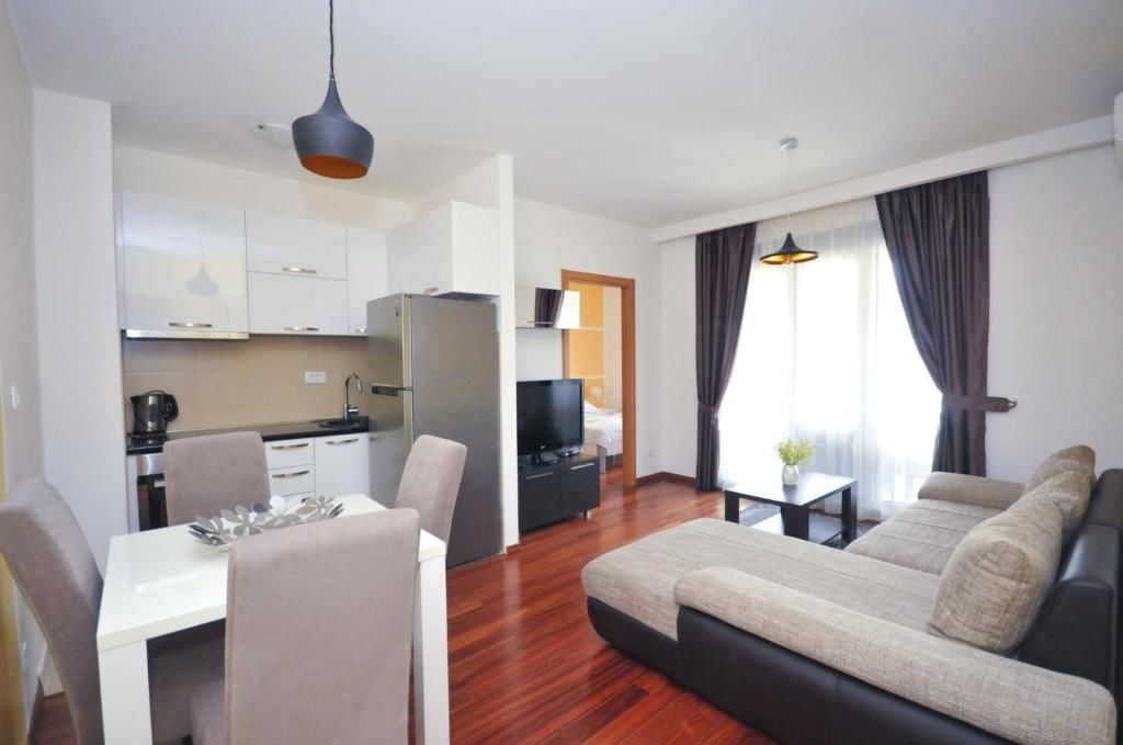 Апартаменты Seaside Apartments Petrovac Петровац