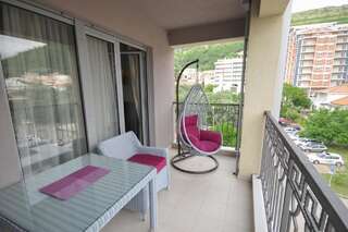 Апартаменты Seaside Apartments Petrovac Петровац Апартаменты с 2 спальнями и видом на море-1