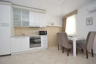 Апартаменты Seaside Apartments Petrovac Петровац Апартаменты с 1 спальней и видом на море-30