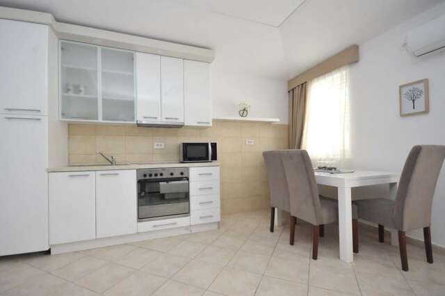 Апартаменты Seaside Apartments Petrovac Петровац-16
